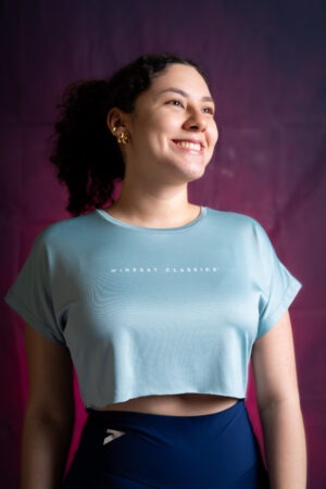 Crop Top Deportivo Azul Sky – Comodidad Premium